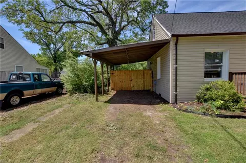 2 Clover St, Hampton, VA 23669 photo 22