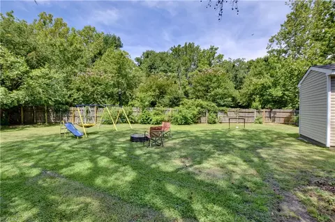 2 Clover St, Hampton, VA 23669 photo 25