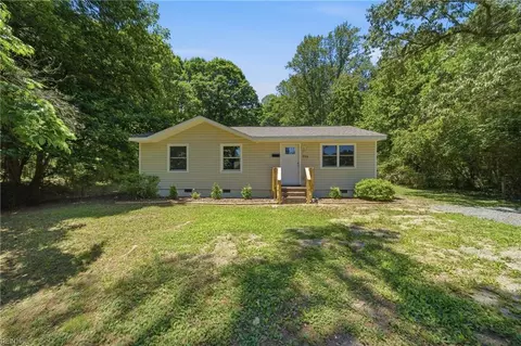 9316 Davenport Rd, Gloucester, VA 23061