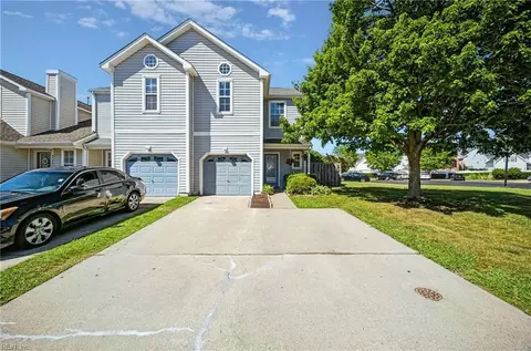 4924 Kemps Lake Dr, Virginia Beach, VA 23462