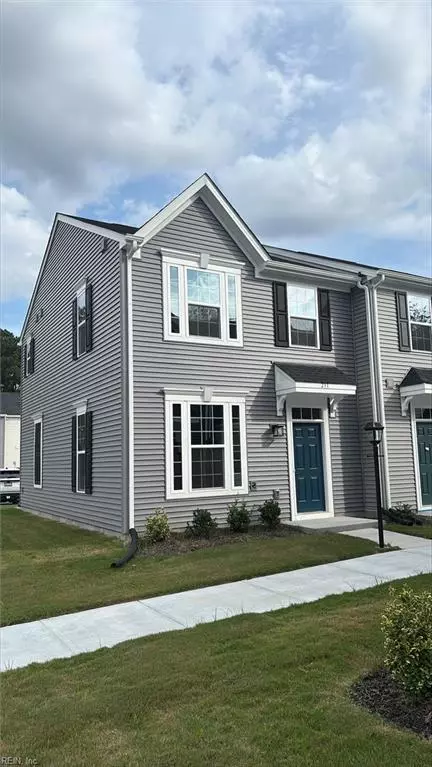 211 Reids Place Dr, Suffolk, VA 23434
