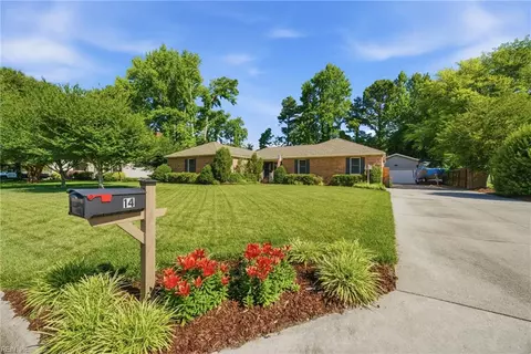 14 Valmoore Dr, Poquoson, VA 23662