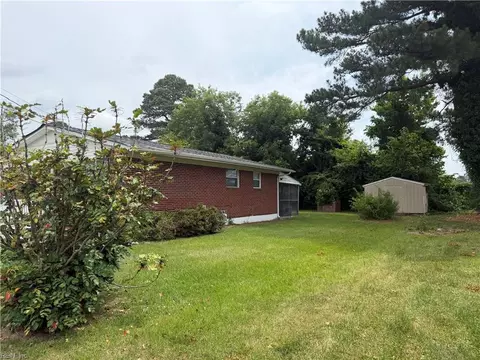 1407 Ekstine Dr, Portsmouth, VA 23701 photo 3