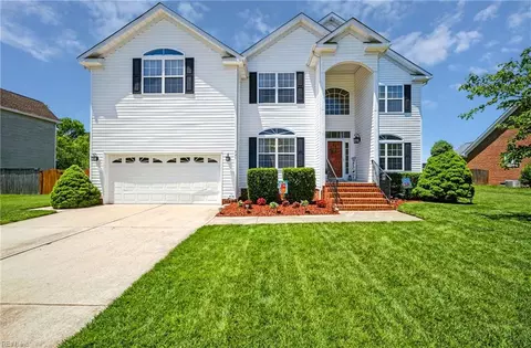 541 Fair Oak Dr, Chesapeake, VA 23322
