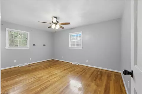 Bedroom - 4113 Taylor Rd, Chesapeake, VA 23321 photo 2 of 7