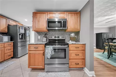 Kitchen - 2204 Rawood Dr, Hampton, VA 23663 photo 3 of 6