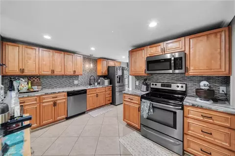 Kitchen - 2204 Rawood Dr, Hampton, VA 23663 photo 1 of 6