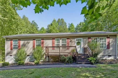 14306 Courthouse Hwy, Smithfield, VA 23430