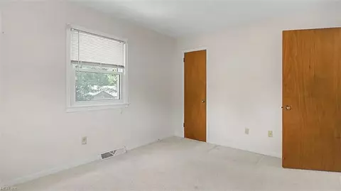 Bedroom - 131 Madrid Dr, Hampton, VA 23669 photo 4 of 11