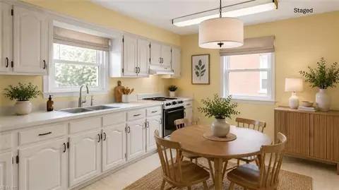 Kitchen - 131 Madrid Dr, Hampton, VA 23669 photo 2 of 5