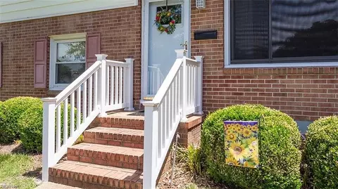 Exterior - 131 Madrid Dr, Hampton, VA 23669 photo 3 of 9