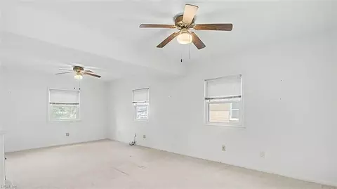 Living - 131 Madrid Dr, Hampton, VA 23669 photo 8 of 8