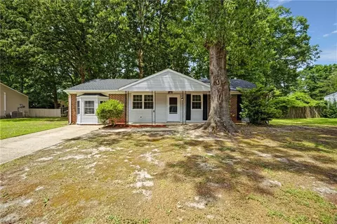 3904 Old Farm Rd, Portsmouth, VA 23703