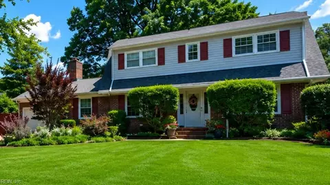 840 Moyer Rd, Newport News, VA 23608