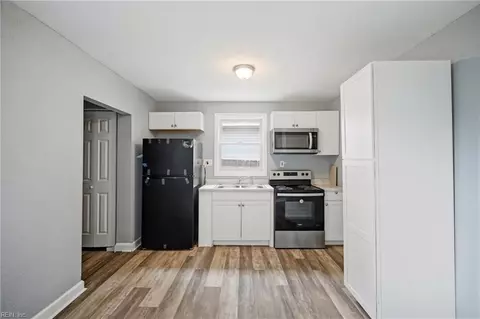 Kitchen - 620 Delaware Ave, Hampton, VA 23661 photo 1 of 1