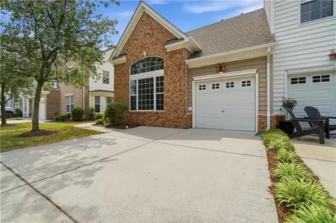 997 Lambourne Ln, Virginia Beach, VA 23456
