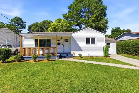 718 Marcus St, Chesapeake, VA 23320