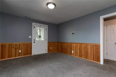 Other - 609 Allen St, Hampton, VA 23669 photo 4 of 14
