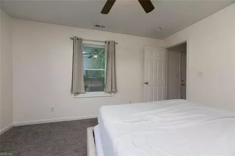 Bedroom - 609 Allen St, Hampton, VA 23669 photo 3 of 8