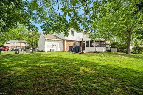 Exterior - 121 Hidalgo Dr, Hampton, VA 23669 photo 9 of 11