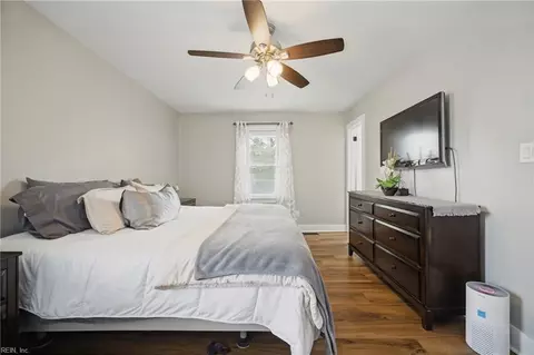 Bedroom - 121 Hidalgo Dr, Hampton, VA 23669 photo 7 of 7
