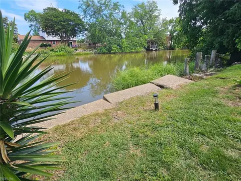 View/Area - 121 Hidalgo Dr, Hampton, VA 23669 photo 1 of 3