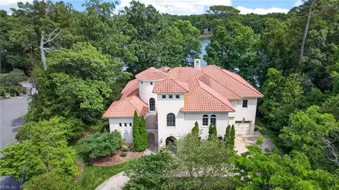 3840 Little Neck Pt, Virginia Beach, VA 23452