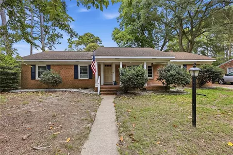 4820 Manor Ave, Portsmouth, VA 23703