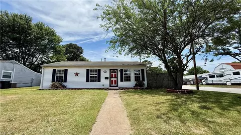 Exterior - 1607 Grimes Rd, Hampton, VA 23663 photo 2 of 9
