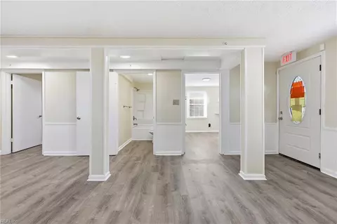 Entry Way - 1204 E Pembroke Ave, Hampton, VA 23664 photo 6 of 8