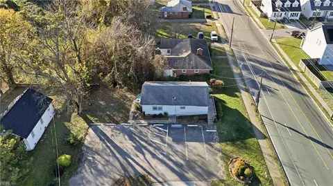 View/Area - 1204 E Pembroke Ave, Hampton, VA 23664 photo 6 of 7