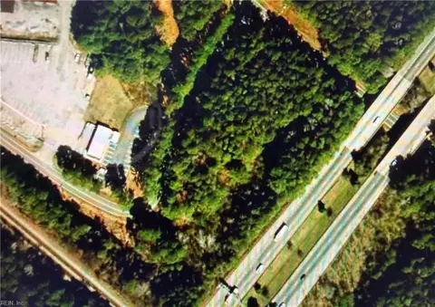 1 Ac Indian Trl, Suffolk, VA 23434