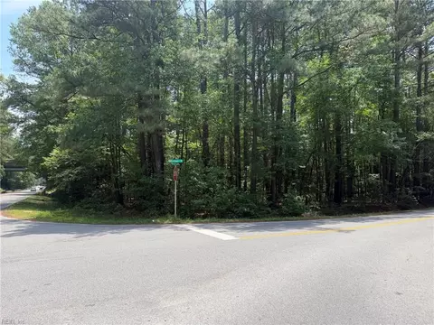1 Ac Indian Trl, Suffolk, VA 23434