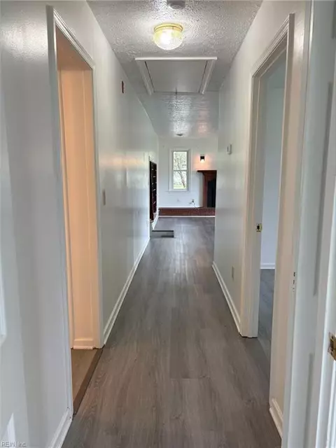 Entry Way - 9 Pine Ln, Hampton, VA 23664 photo 1 of 1