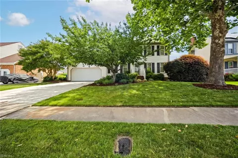 1836 Summerhedge Cls Close, Virginia Beach, VA 23456