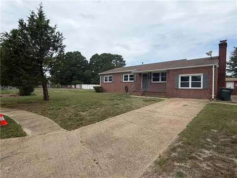 129 Pamela Dr, Hampton, VA 23666