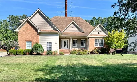 1732 Mount Airy Ct, Virginia Beach, VA 23456