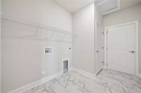 Entry Way - 2152 Edwin Dr, Chesapeake, VA 23322 photo 7 of 9