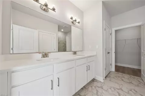 Entry Way - 2152 Edwin Dr, Chesapeake, VA 23322 photo 9 of 9