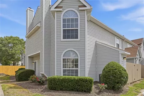 4630 Georgetown Pl, Virginia Beach, VA 23455