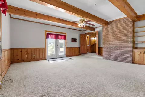 Living - 11635 Fortsville Rd, Capron, VA 23829 photo 8 of 8