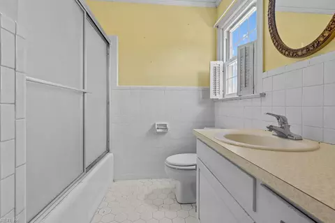 Bath - 11635 Fortsville Rd, Capron, VA 23829 photo 5 of 5