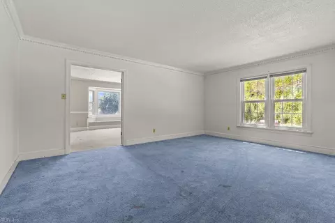 Living - 11635 Fortsville Rd, Capron, VA 23829 photo 2 of 8