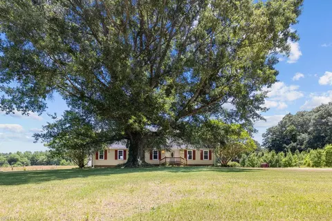 Exterior - 11635 Fortsville Rd, Capron, VA 23829 photo 4 of 9