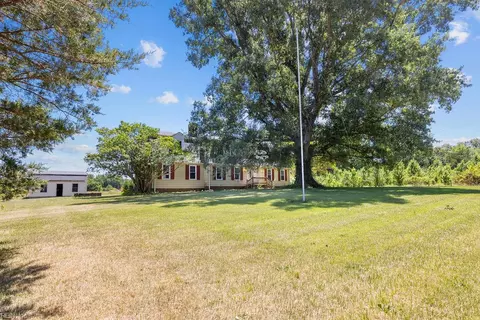 Exterior - 11635 Fortsville Rd, Capron, VA 23829 photo 5 of 9