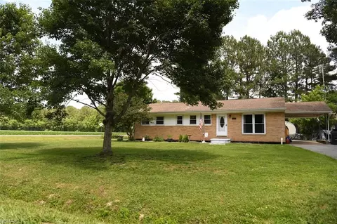 24129 Johnson Ave, Windsor, VA 23487