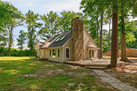 686 Princess Anne Rd, Virginia Beach, VA 23457