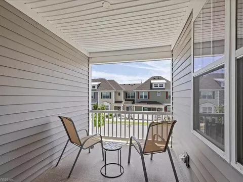 Exterior - 311 Fishers Ct, Hampton, VA 23666 photo 3 of 6