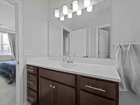 Bath - 311 Fishers Ct, Hampton, VA 23666 photo 3 of 4