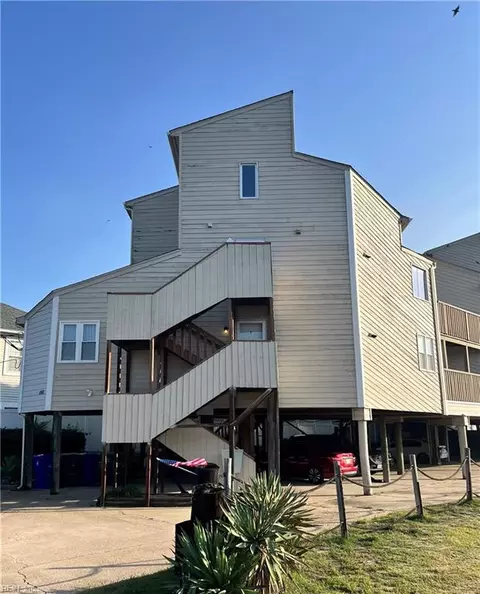 1140 E Ocean View Ave #B, Norfolk, VA 23503